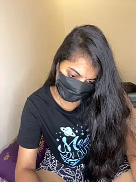 Snapshot of Telugu_sweet_couple_345 chatting on September 13, 8:58 am Telugu sweet couple 345 online show from September 13, 8:58 am