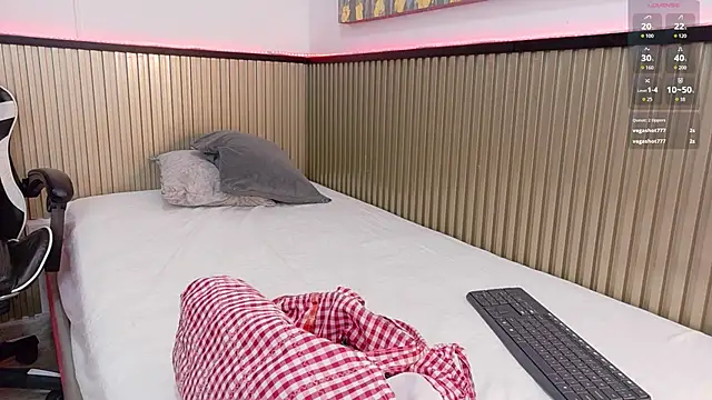 Sammy Lovee online show from February 20, 7:27 pm