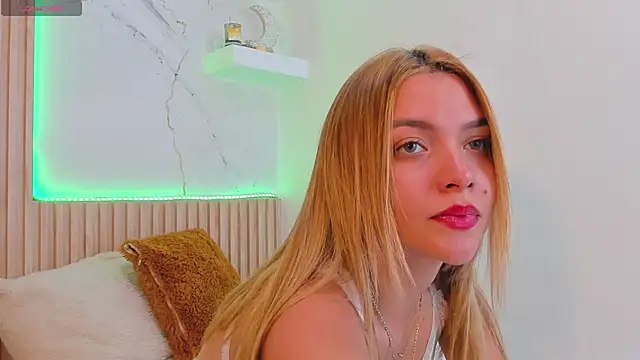 Sammy Lovee online show from March 16, 9:17 pm