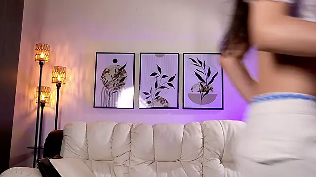 Violeta Foxz online show from March 10, 8:02 pm