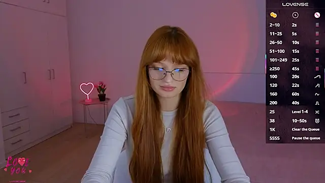 Snapshot of CuteAriel7 chatting on October 18, 3:03 pm CuteAriel7 online show from October 18, 3:03 pm