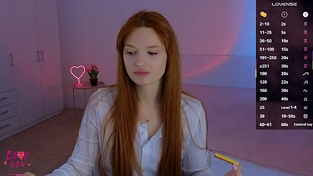 Snapshot of CuteAriel7 chatting on October 4, 2:18 pm CuteAriel7 online show from October 4, 2:18 pm