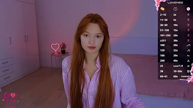 Snapshot of CuteAriel7 chatting on September 25, 3:18 pm CuteAriel7 online show from September 25, 3:18 pm