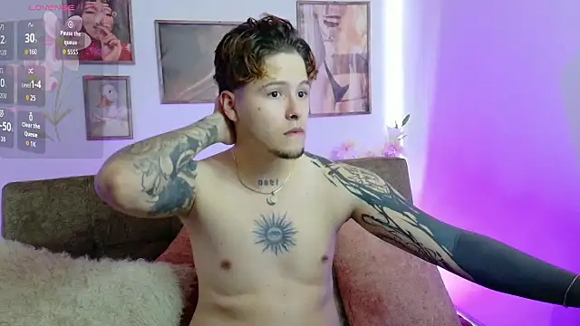  tylerr  online show from September 30, 5:08 pm