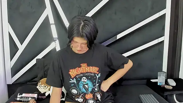 natsumiht online show from November 23, 4:55 am