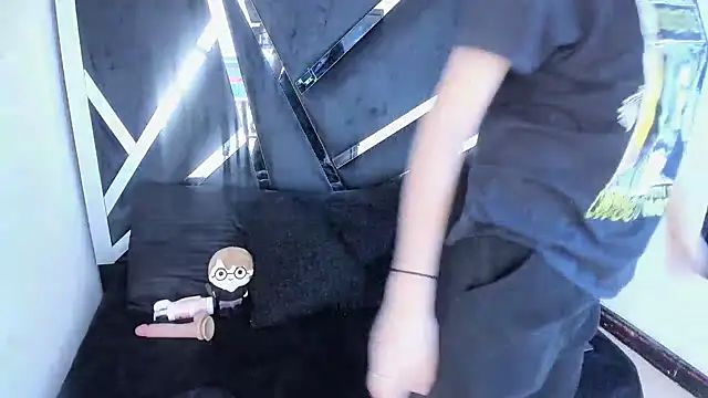 Snapshot of natsumiht chatting on October 7, 5:08 am natsumiht online show from October 7, 5:08 am