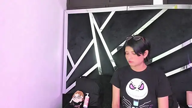 natsumiht online show from October 30, 4:55 am