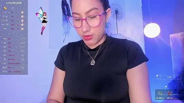 Snapshot of Karoline21 chatting on October 2, 12:41 pm Karoline21 online show from October 2, 12:41 pm