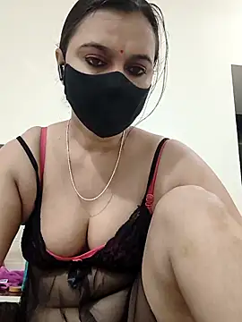 Snapshot of nice_touch9733 chatting on February 1, 3:21 pm nice touch9733 online show from February 1, 3:21 pm