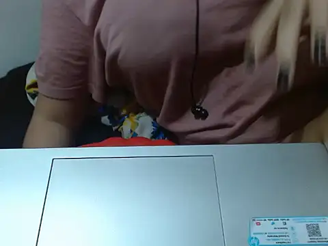 Snapshot of Nataliya_Singh chatting on May 1, 12:48 am Nataliya Singh online show from May 1, 12:48 am