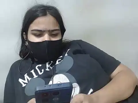 Nataliya Singh online show from April 4, 3:51 pm