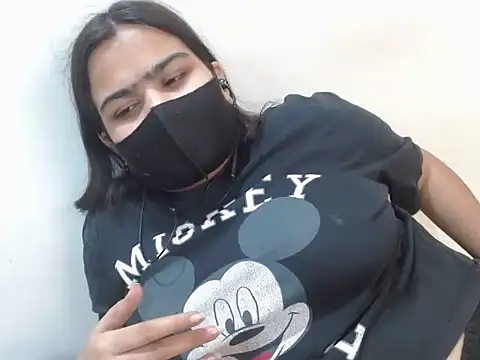 Nataliya Singh online show from April 5, 4:30 am