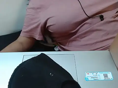 Nataliya Singh online show from April 13, 5:55 am