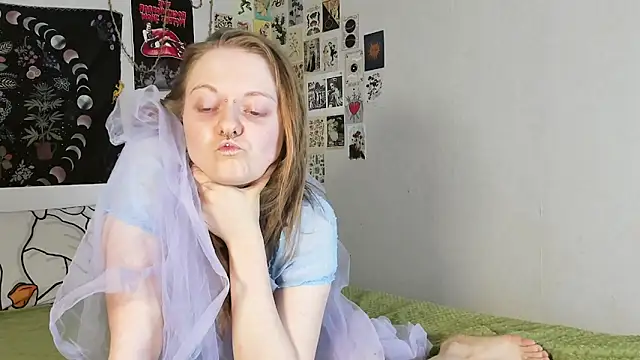 WonderConnie1 online show from September 14, 3:34 pm