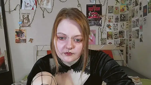 WonderConnie1 online show from May 30, 3:13 am