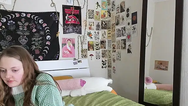 WonderConnie1 online show from November 4, 4:33 pm