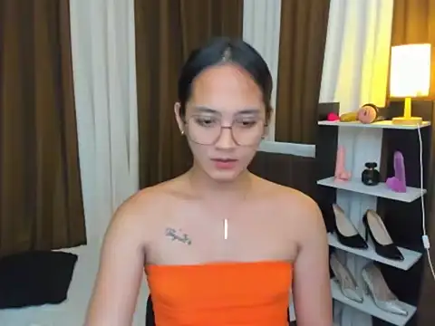 URHottestAngel online show from October 8, 5:24 pm