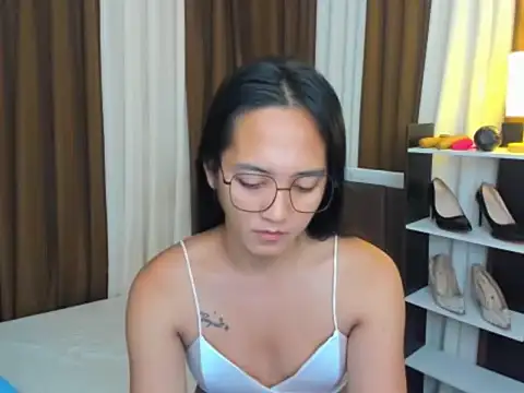 URHottestAngel online show from September 14, 2:34 am