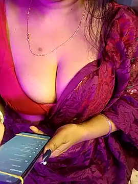 Snapshot of monaa-darling chatting on October 9, 7:25 pm monaa-darling online show from October 9, 7:25 pm