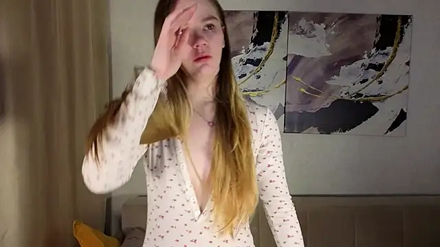 Snapshot of Angel_oci chatting on November 8, 1:58 pm Angel oci online show from November 8, 1:58 pm