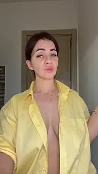 Roxanne Skye online show from November 27, 3:18 am