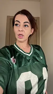 Roxanne Skye online show from November 17, 1:59 pm