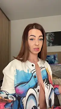 Roxanne Skye online show from October 28, 7:02 pm