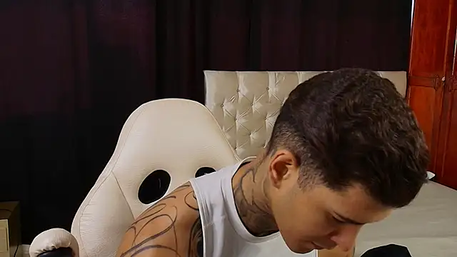 jiro kenji1 online show from January 13, 2:32 pm