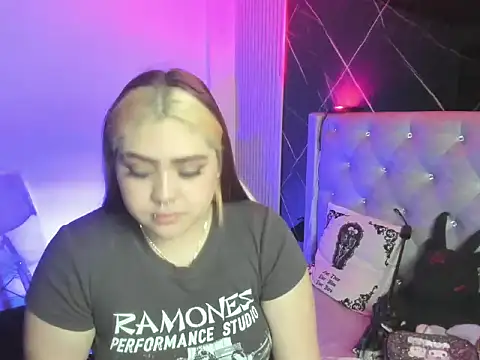 im bunny   online show from November 28, 11:21 am