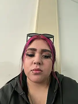 im bunny   online show from February 6, 12:12 pm