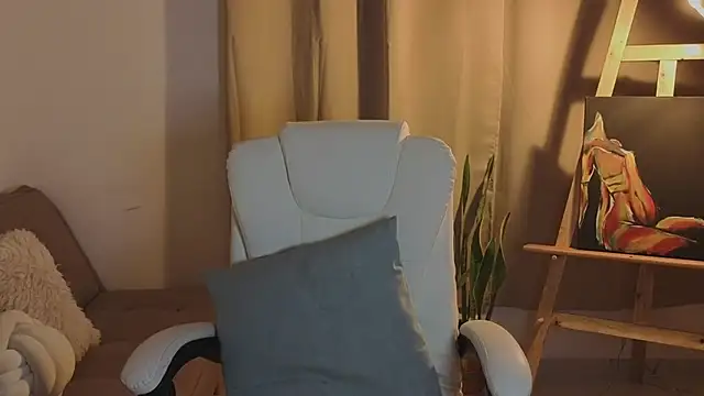  Sophia 111 online show from March 13, 9:42 pm