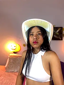 SophieW1 online show from October 24, 12:15 pm