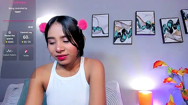 SophieW1 online show from December 18, 12:20 pm