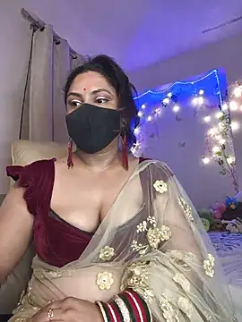 Snapshot of Indian_queen007 chatting on June 3, 5:28 pm Indian queen007 online show from June 3, 5:28 pm