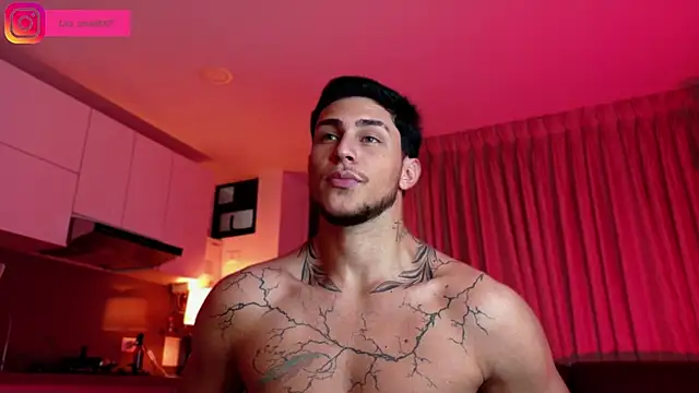 Snapshot of LeoCavalli_ chatting on September 11, 2:28 pm LeoCavalli  online show from September 11, 2:28 pm