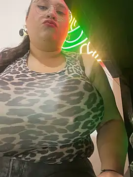 Snapshot of SafiroFer chatting on September 8, 9:14 pm SafiroFer online show from September 8, 9:14 pm