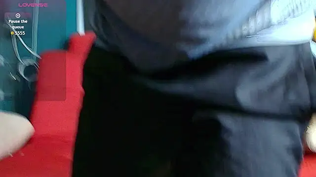 Snapshot of CHR58_ chatting on December 3, 11:47 pm CHR58 online show from December 3, 11:47 pm