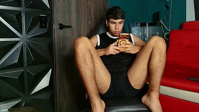 Snapshot of CHR58_ chatting on November 19, 9:37 pm CHR58 online show from November 19, 9:37 pm