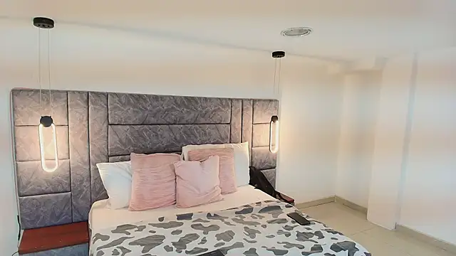 Dakota Megan 69 online show from April 7, 12:51 pm