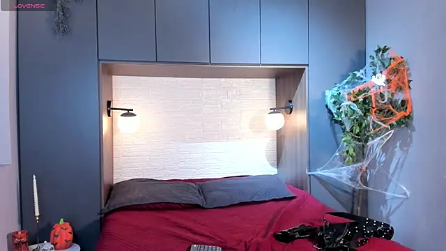 MrJustin  online show from October 28, 7:57 pm