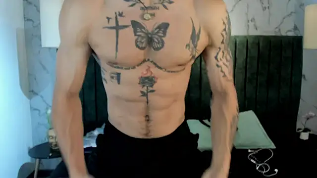 MrJustin  online show from December 3, 8:08 pm