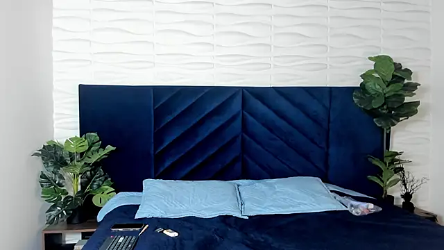 MrJustin  online show from November 27, 7:47 pm