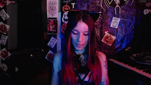 lilithword online show from October 19, 1:14 pm