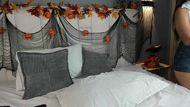 ScarletStarr online show from October 25, 3:49 am