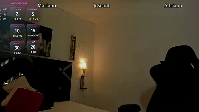 Snapshot of iamCharlotte19 chatting on October 11, 7:37 pm iamCharlotte19 online show from October 11, 7:37 pm