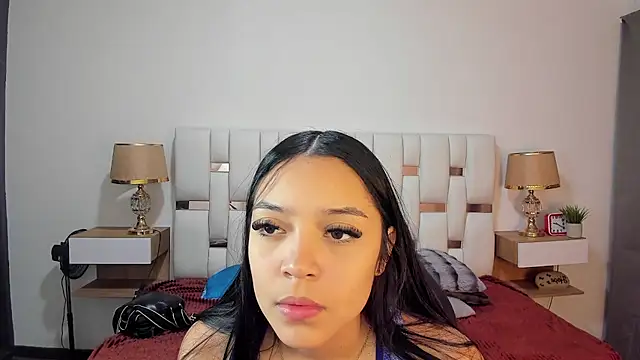iamCharlotte19 online show from July 17, 7:44 pm