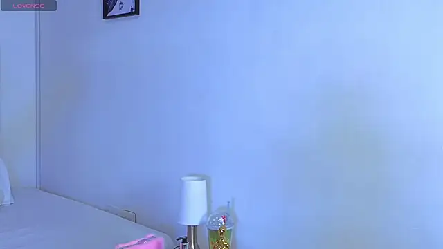 ReginaRosetti online show from March 6, 1:39 pm