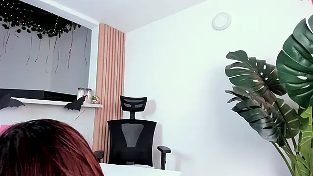 AlinaSweett  online show from October 26, 3:45 pm