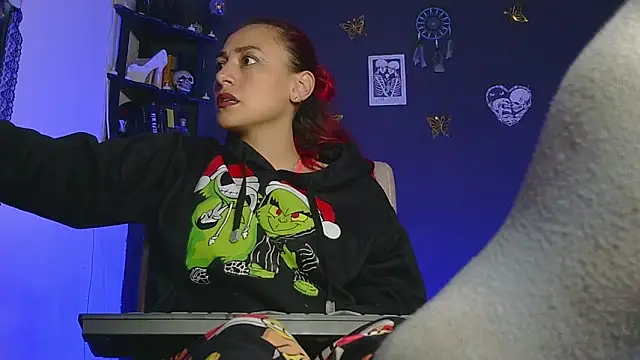 MeganBrown4 online show from May 30, 5:18 pm