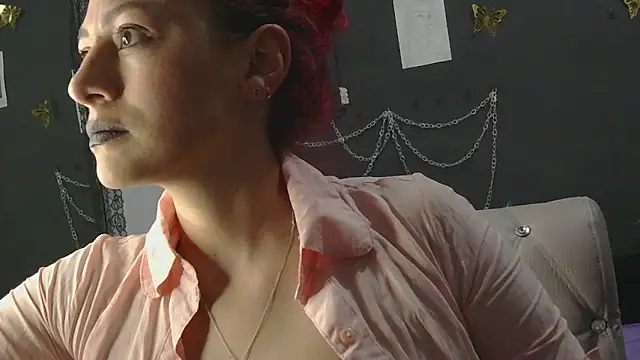 MeganBrown4 online show from May 26, 2:20 am